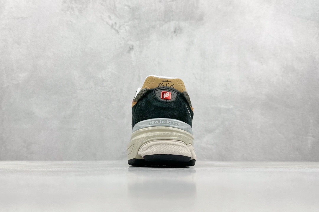 220  R版 New Balance 新百伦  复古休闲跑步鞋 M990BB3