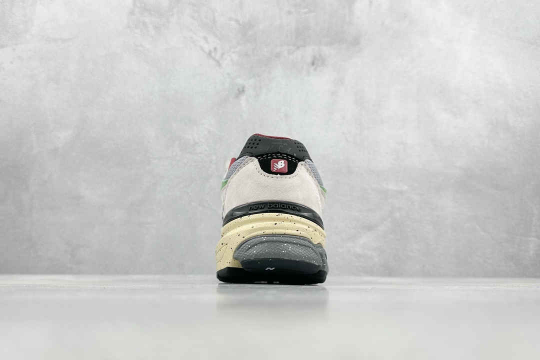 220  R版 New Balance 新百伦  复古休闲跑步鞋 M990GA3