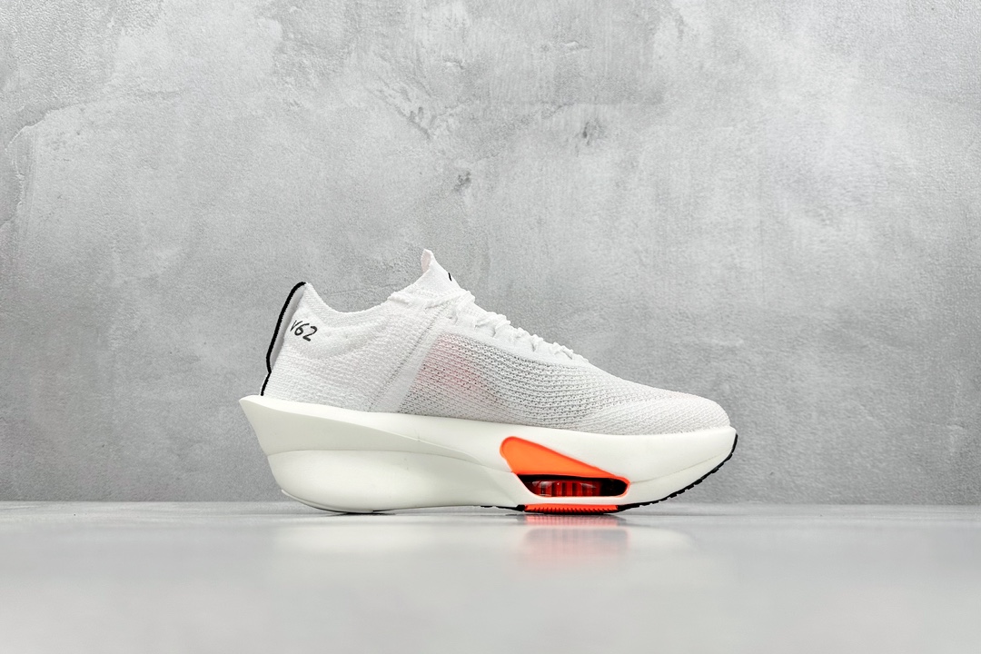 300 Nike Air Zoom Alphafly NEXT% 马拉松气垫跑鞋 FD8356-100