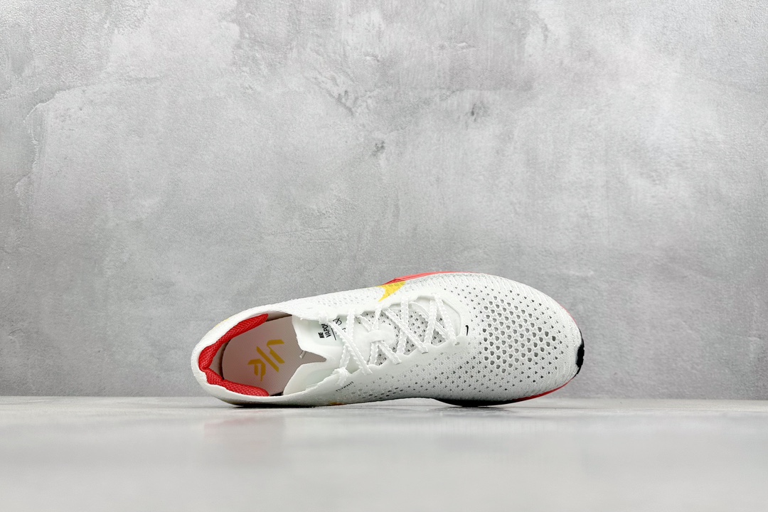 240 Nike ZoomX Vaporfly NEXT%3 减震马拉松跑步鞋 DV4129-500