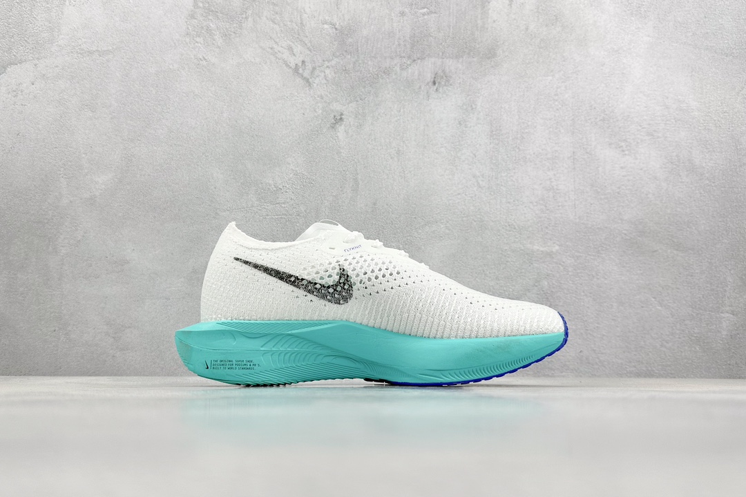 240 Nike ZoomX Vaporfly NEXT%3 减震马拉松跑步鞋 DV4129-102