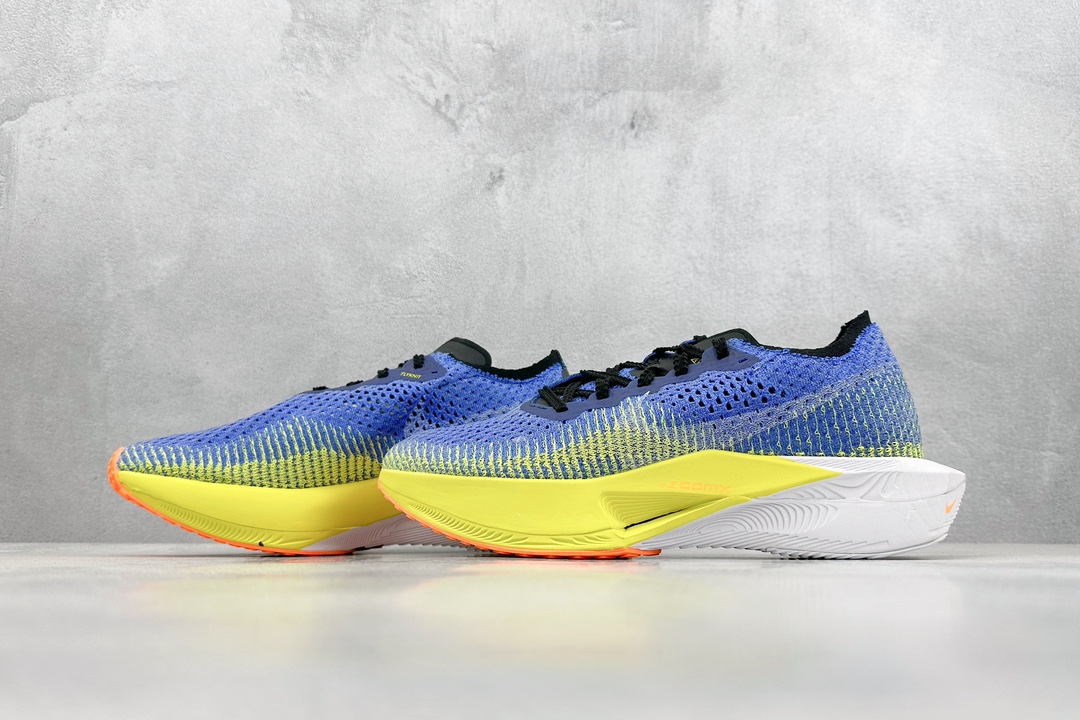 240 Nike ZoomX Vaporfly NEXT%3 减震马拉松跑步鞋 DV4129-600