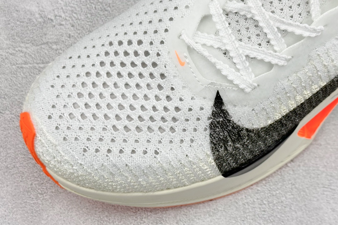 240 Nike ZoomX Vaporfly NEXT%3 减震马拉松跑步鞋 DX7957-100