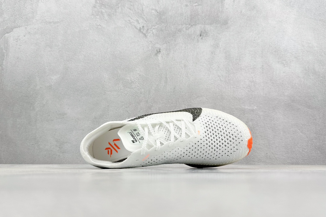 240 Nike ZoomX Vaporfly NEXT%3 减震马拉松跑步鞋 DX7957-100