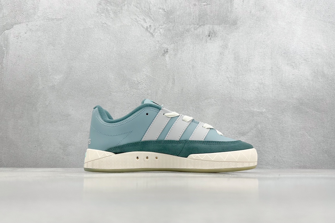 170  XL版 Adidas Adimatic Low 马蒂奇系列低帮 复古鲨鱼面包鞋运动休闲滑板板鞋   IF1590