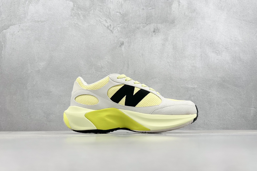 180  绿X New Balance Warped Runner 潮流舒适百搭减震耐磨低帮跑步鞋 UWRPDYLK