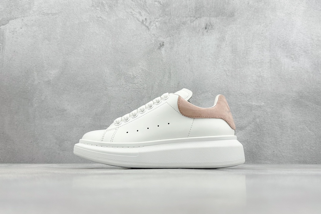 380 W版 顶级纯原 麦昆 低帮厚底板鞋 亚历山大·麦昆Alexander McQueen Oversized Sneakers 低帮时装厚底休闲运动小白板鞋