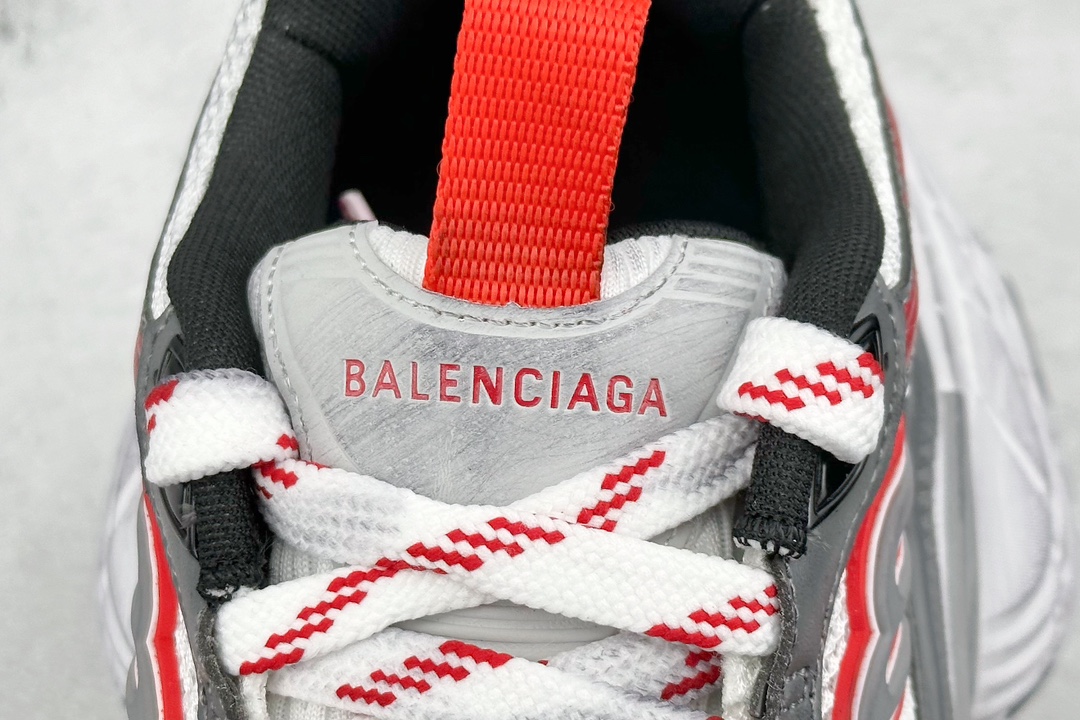 390  GT Balenciaga巴黎世家 系带 低帮生活休闲鞋