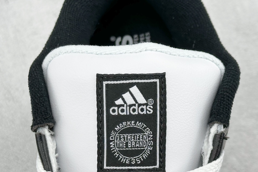 170  XL版 Adidas Adimatic Low 马蒂奇系列低帮 复古鲨鱼面包鞋运动休闲滑板板鞋 ID7717