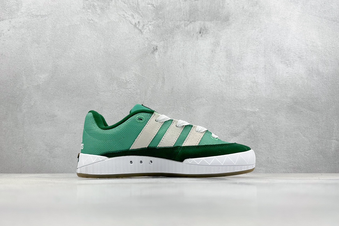 170  XL版 Adidas Adimatic Low 马蒂奇系列低帮 复古鲨鱼面包鞋运动休闲滑板板鞋  HQ6908