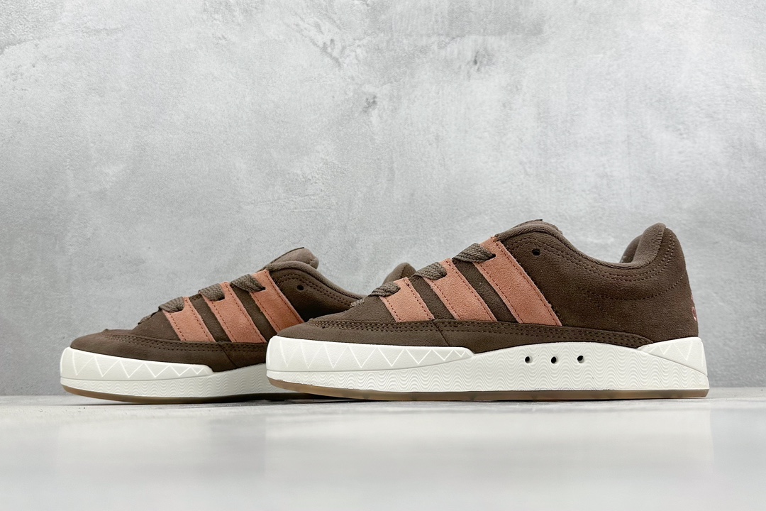 170  XL版 Adidas Adimatic Low 马蒂奇系列低帮 复古鲨鱼面包鞋运动休闲滑板板鞋   IE0532