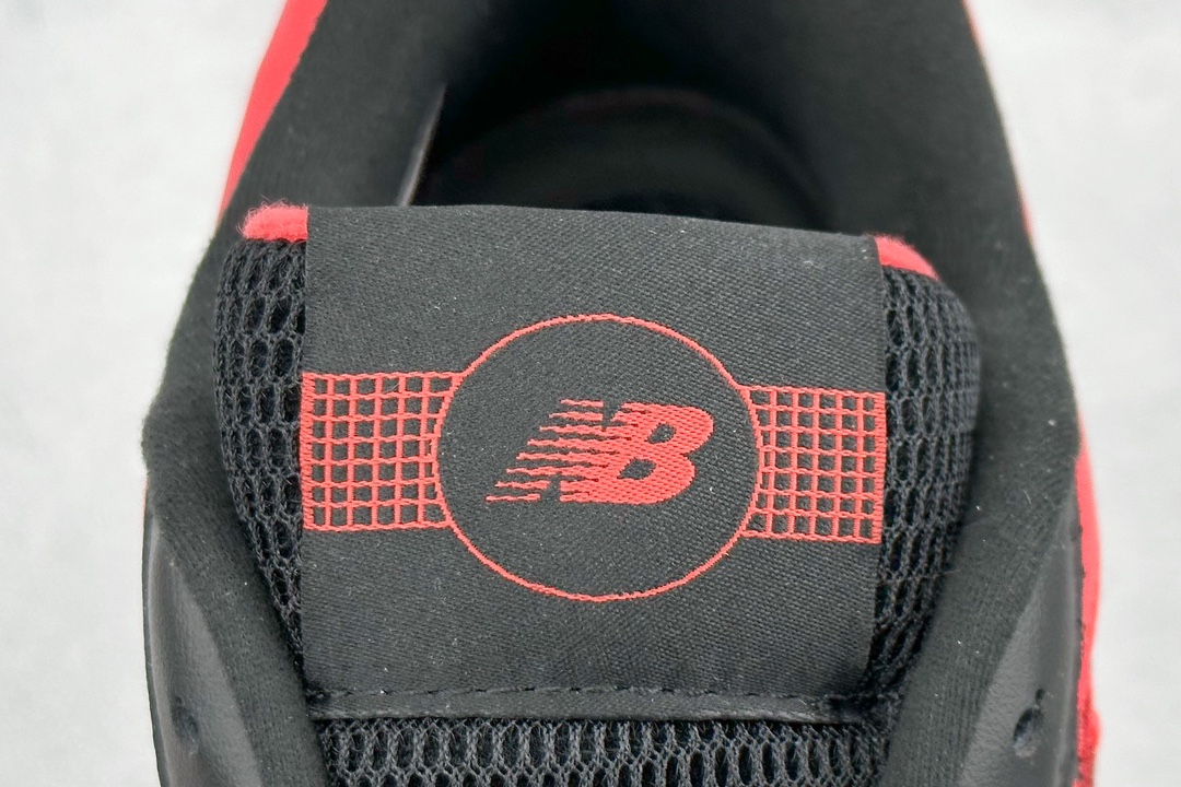 180  New Balance NB550 V2系列 新平衡皮面中性休闲跑鞋   CTJSH1