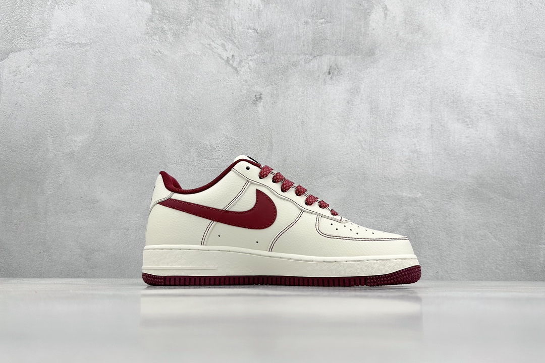 240 Nike Air Force 1 Low 07 x Stussy 斯图西白酒红满天星 UN2395-523