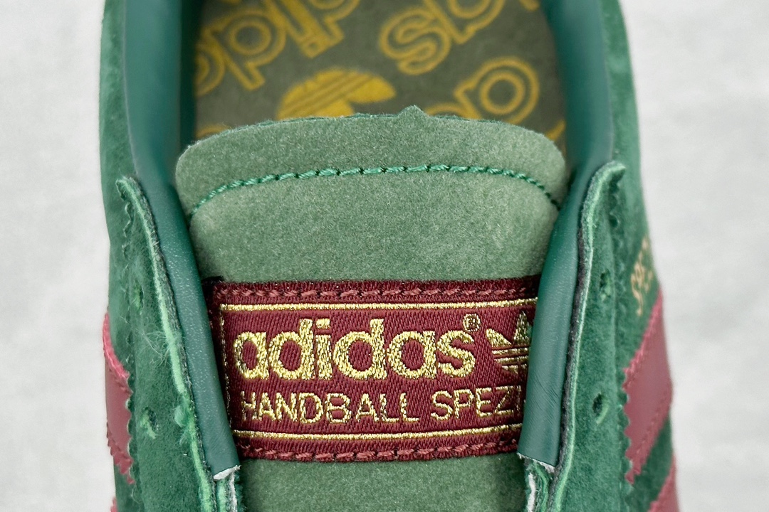 180  Adidas Handball Spezial  阿迪达斯经典款复古休闲板鞋  GX6989