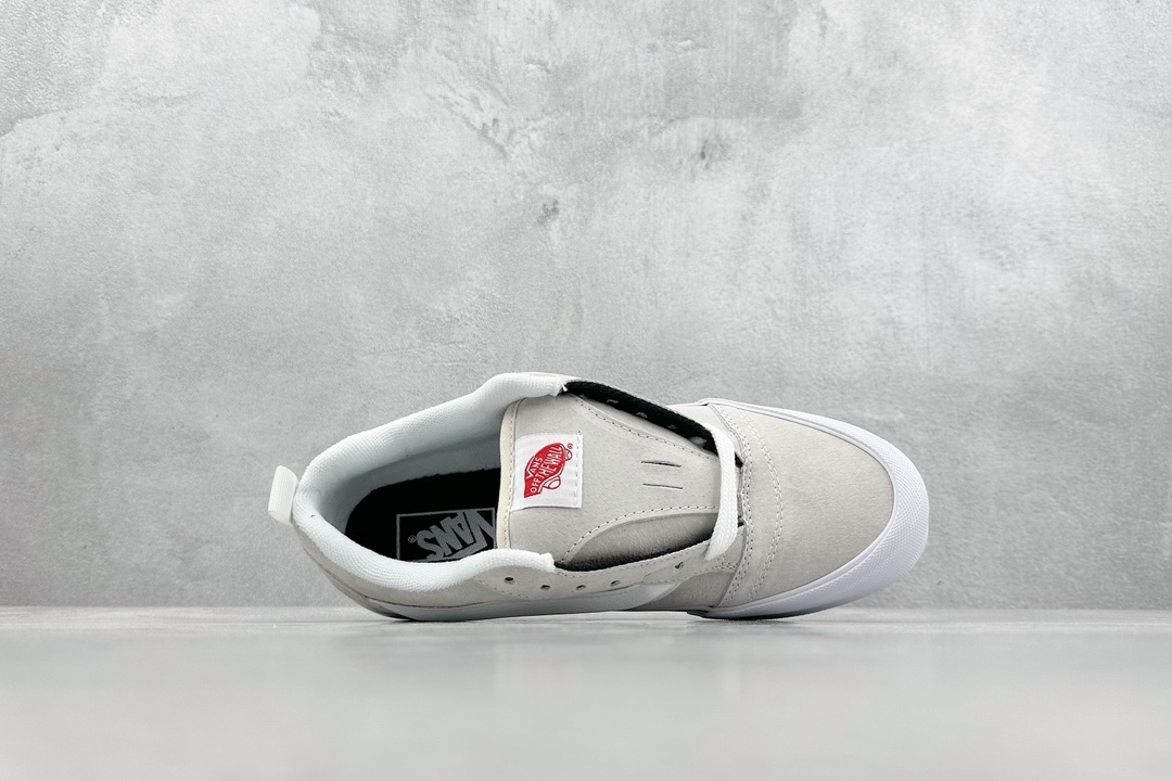 140  Vans Classics Knu Skool 米白黑线条