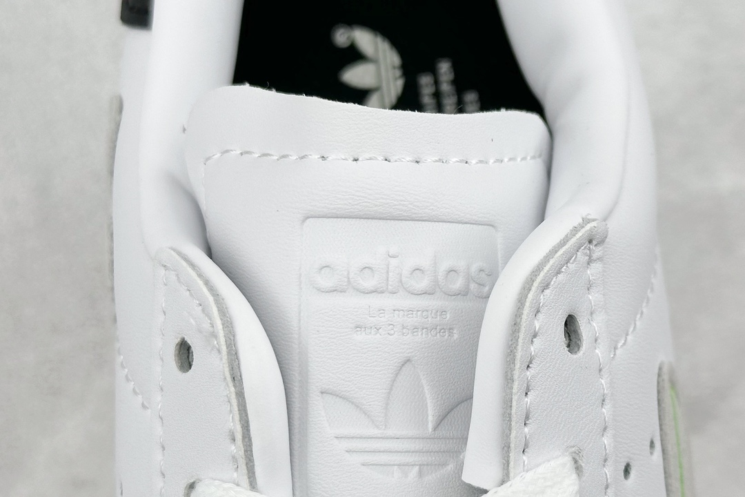 130  Mark Gonzales x adidas Superstar “Shmoo”和平鸽子 FW8029