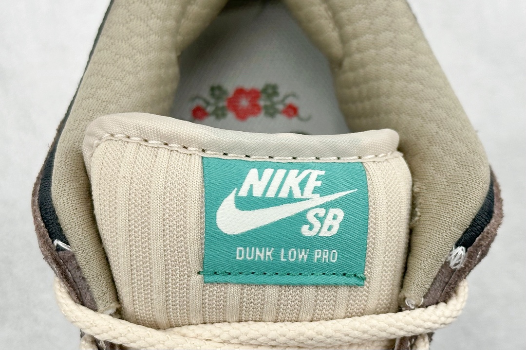 220 Nk SB Dunk Low ”Big Money Savings” 浮雕元素 棕灰 SB低帮休闲板鞋 FZ3129-200