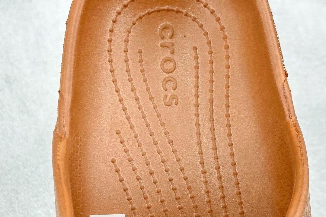 120 WK版 Crocs 卡骆驰 运动拖鞋 板栗④色 一体成型鞋身，