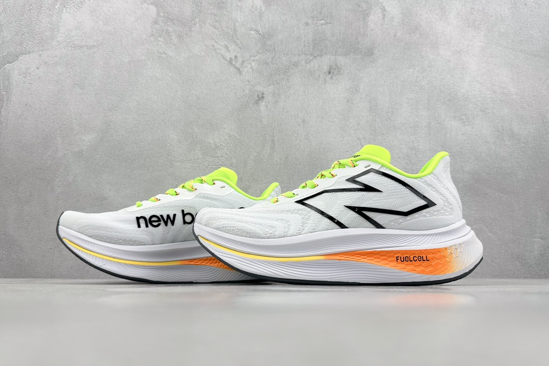 200  New Balance FuelCell 新百伦NB系列超轻量化低帮休闲运动慢跑鞋 MRCXCA3