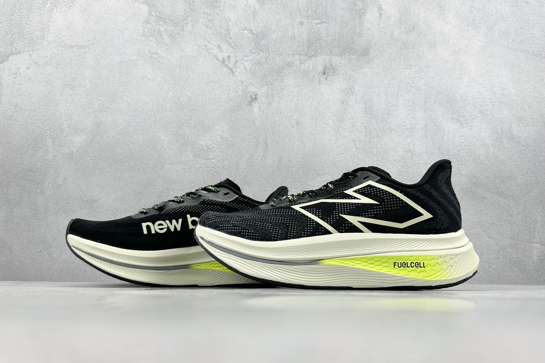 200  New Balance FuelCell 新百伦NB系列超轻量化低帮休闲运动慢跑鞋 MRCXBK3