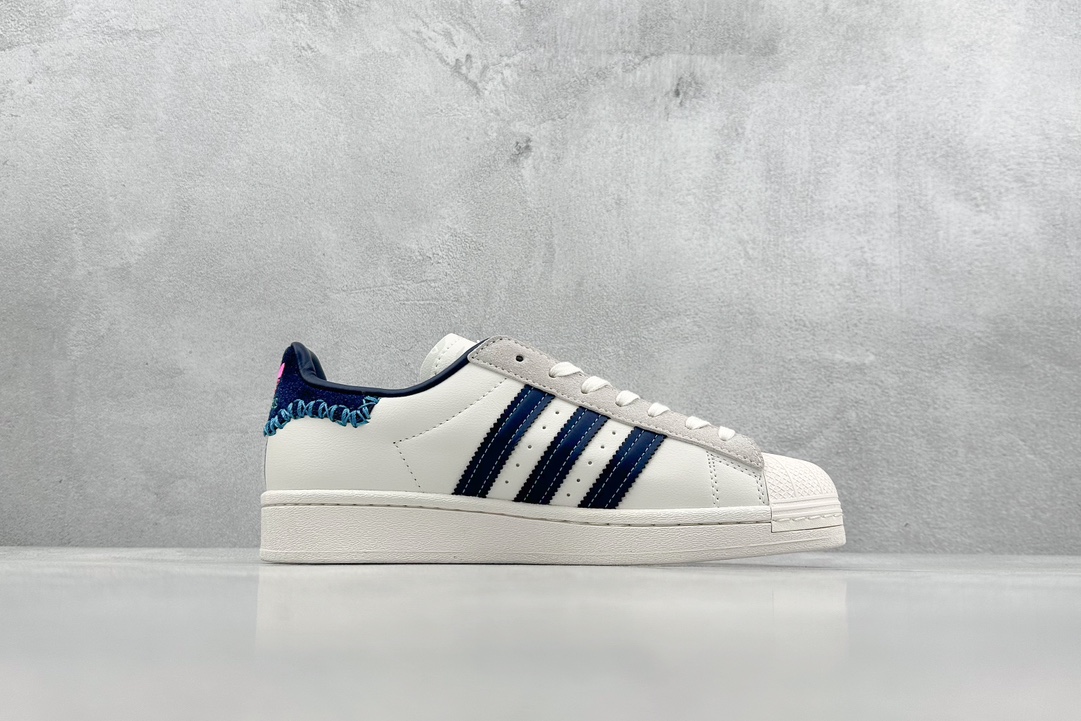 140  Adidas Originals SUPERSTAR W  ID1139