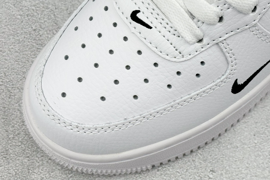 220 Nike Air Force 1 Low 07 白黑勾 FB8971-200