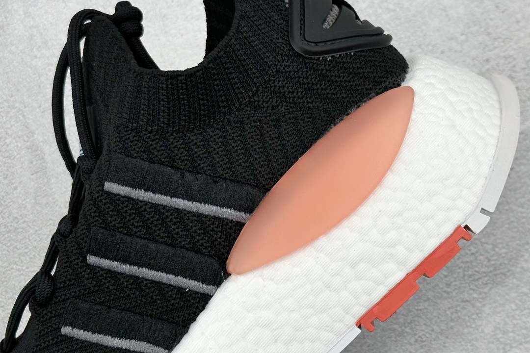 220  Adidas Originals NMD V3 Boost 百搭单品 爆米花缓震跑鞋 IE9593