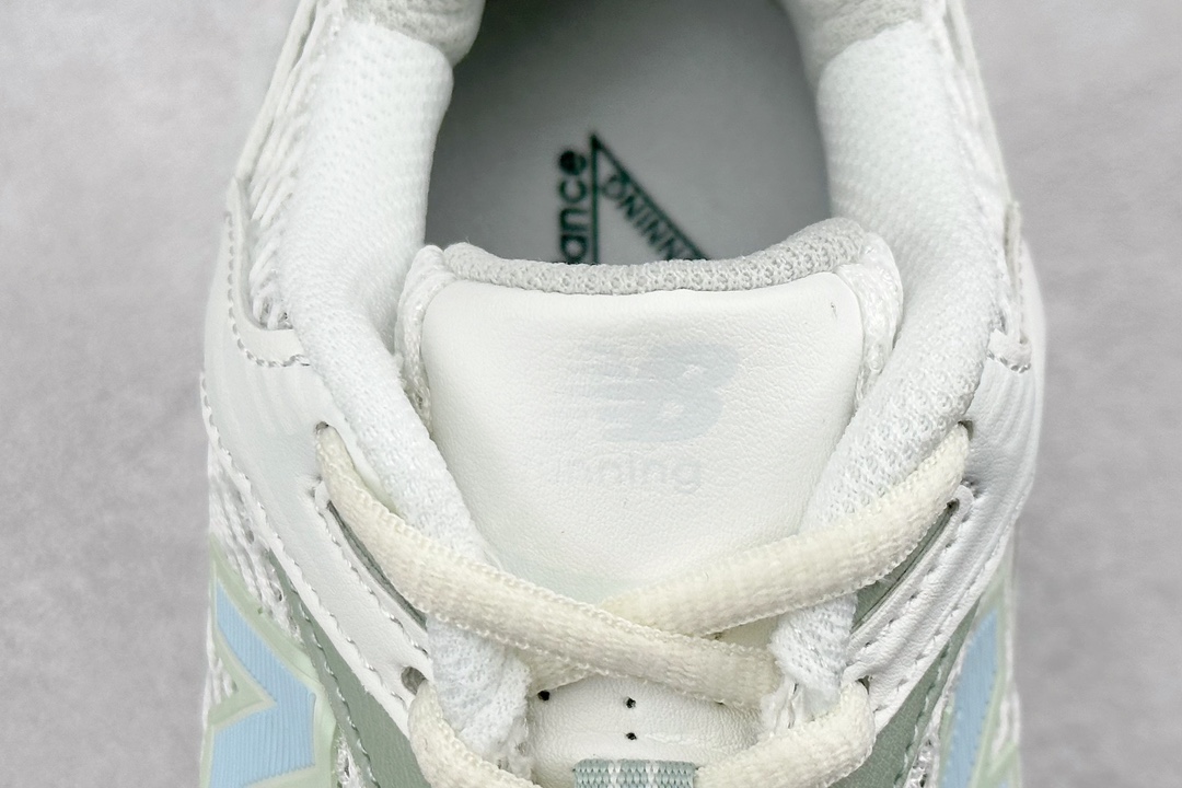 150  New Balance MR530系列 复古老爹风网布跑步休闲运动鞋 MR530ZO