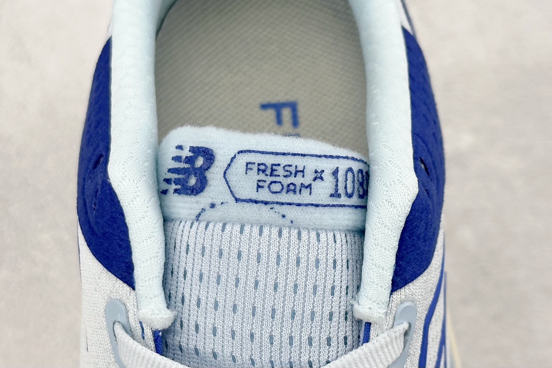 200  New Balance NB Fresh Foam  Evoz v2舒适耐磨低帮跑步鞋 M1080L13