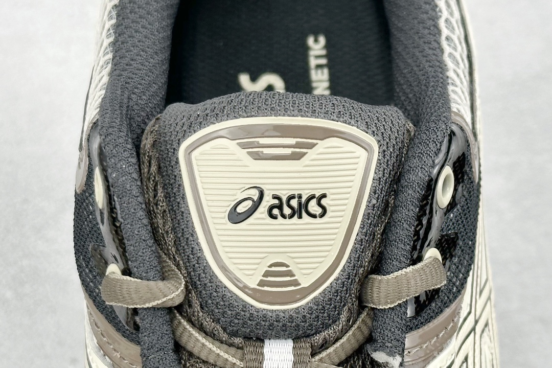 240  Asics Gel-QUANTUM KINETIC 纯原版本 亚瑟士运动休闲透气专业跑鞋 1203A270-201