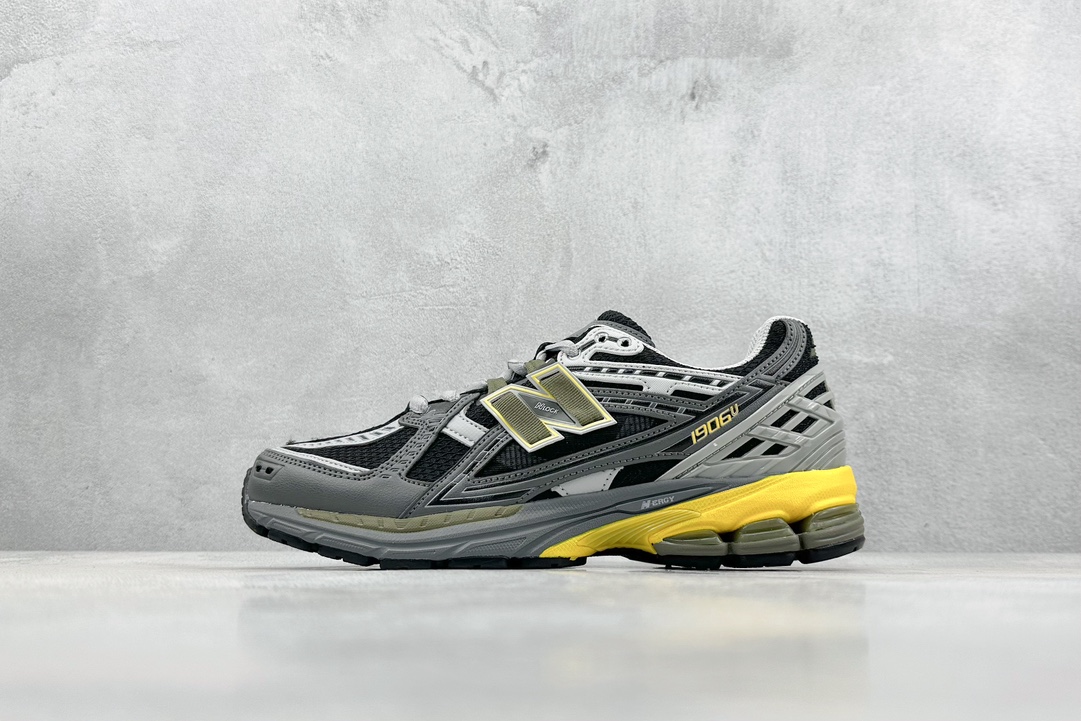 240  New Balance 1906系列复古老爹风休闲运动慢跑鞋 M1906NA