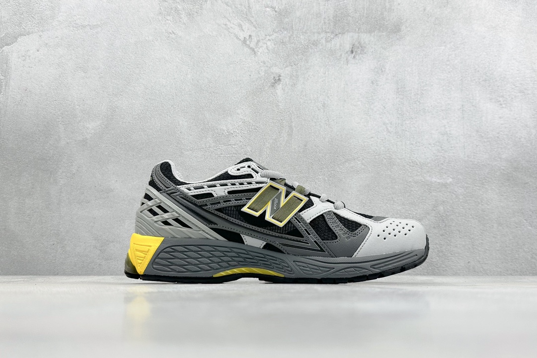 240  New Balance 1906系列复古老爹风休闲运动慢跑鞋 M1906NA