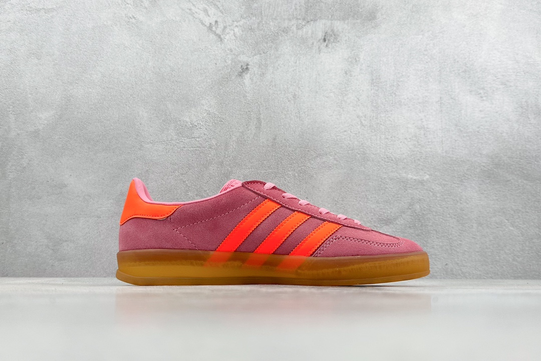 160  Adidas Gazelle Indoor W德训板鞋系列 长毛麂皮粉 IE1058