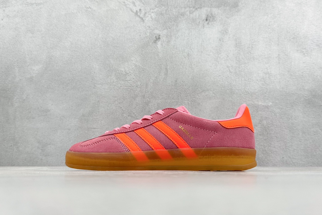 160  Adidas Gazelle Indoor W德训板鞋系列 长毛麂皮粉 IE1058