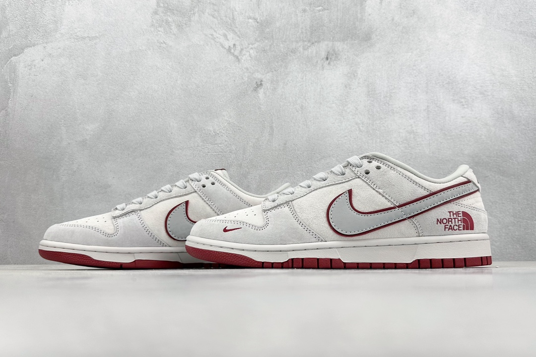 300 Nike SB Dunk Low 北面联名 DQ1098-336