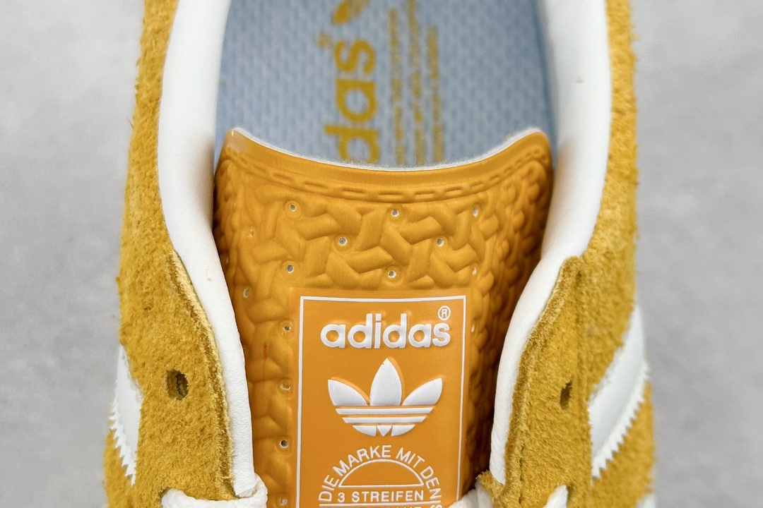 190 ZX神版 Adidas Gazelle Indoor Trainers 羚羊内训系列低帮板鞋“麂皮土黄白生胶底” HQ8716