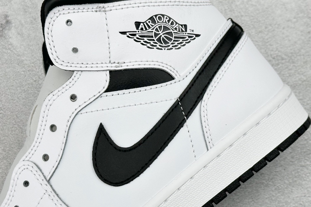 260 Dt纯原 Air Jordan AJ1 Mid 中帮 白黑 DQ8426-132