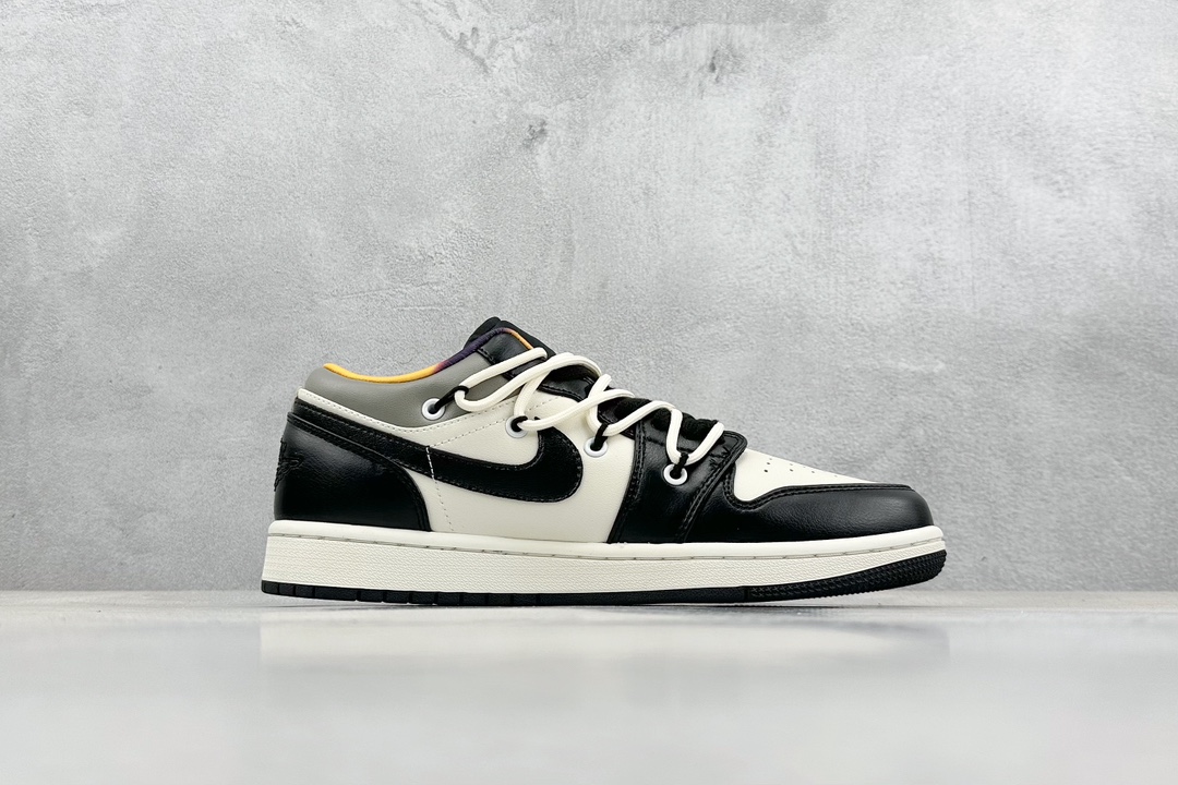 300 Air Jordan 1 Retro Low 熊猫恶作剧 DQ8422-001