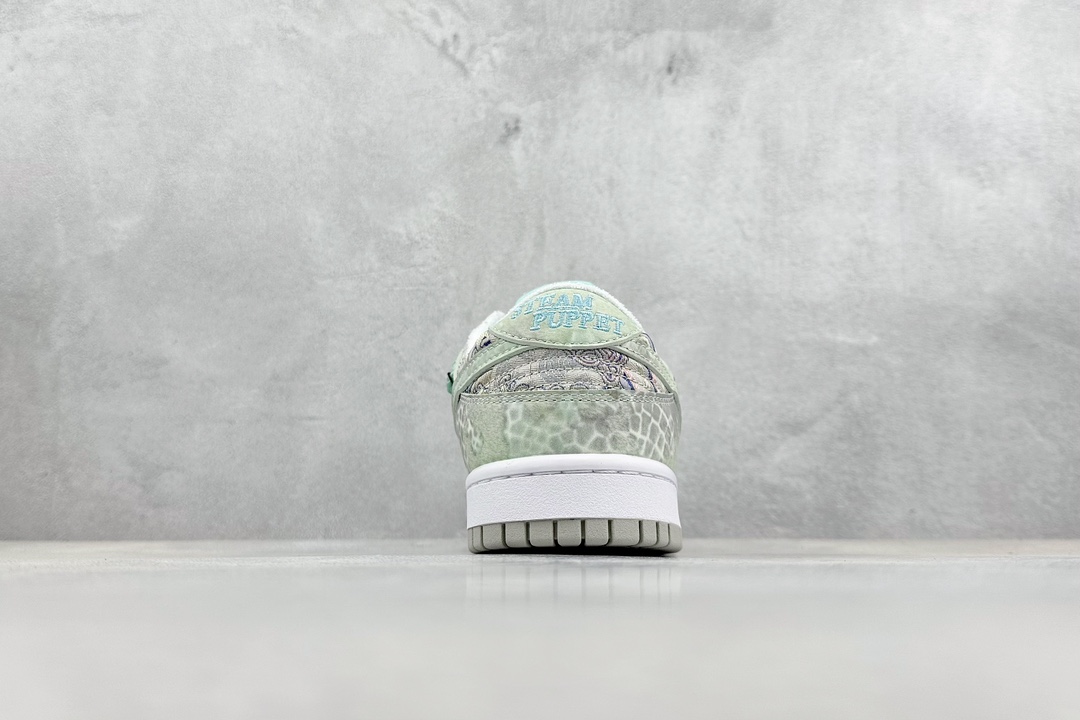 300 Nike SB Dunk Low 龙年限定 三太子敖丙  SJ2068-229