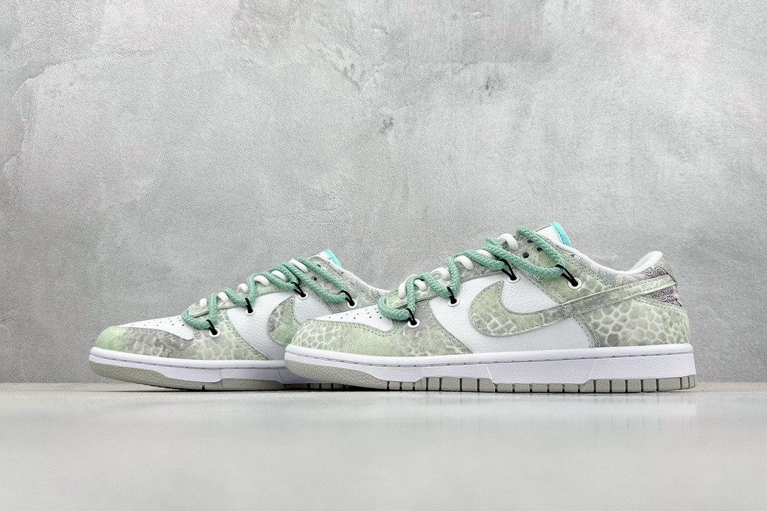 300 Nike SB Dunk Low 龙年限定 三太子敖丙  SJ2068-229