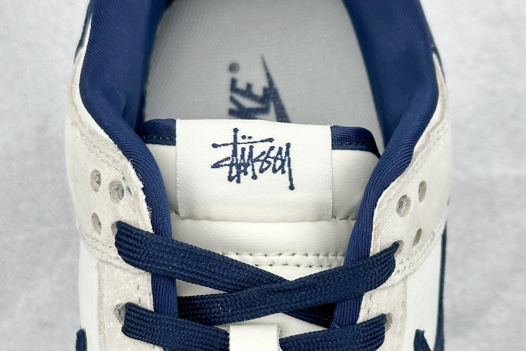 300 Stussy x Nike Dunk Low 斯图西 米蓝猪八 DQ1098-339