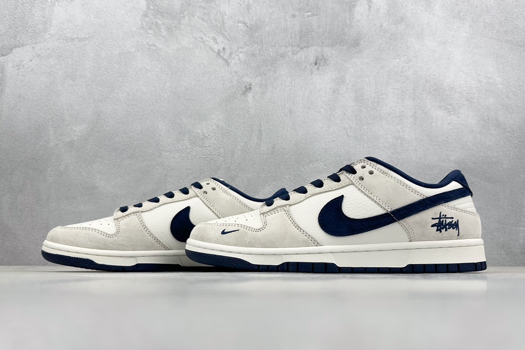 300 Stussy x Nike Dunk Low 斯图西 米蓝猪八 DQ1098-339