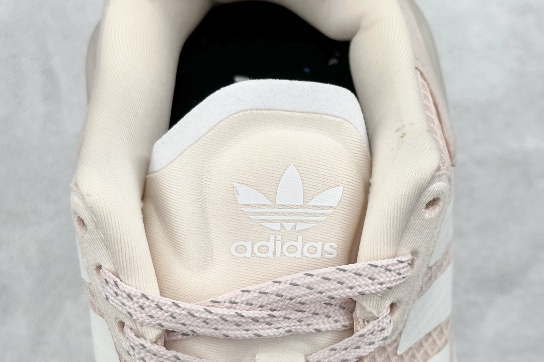 180 Adidas Day Jogger 夜行者二代 FW0239