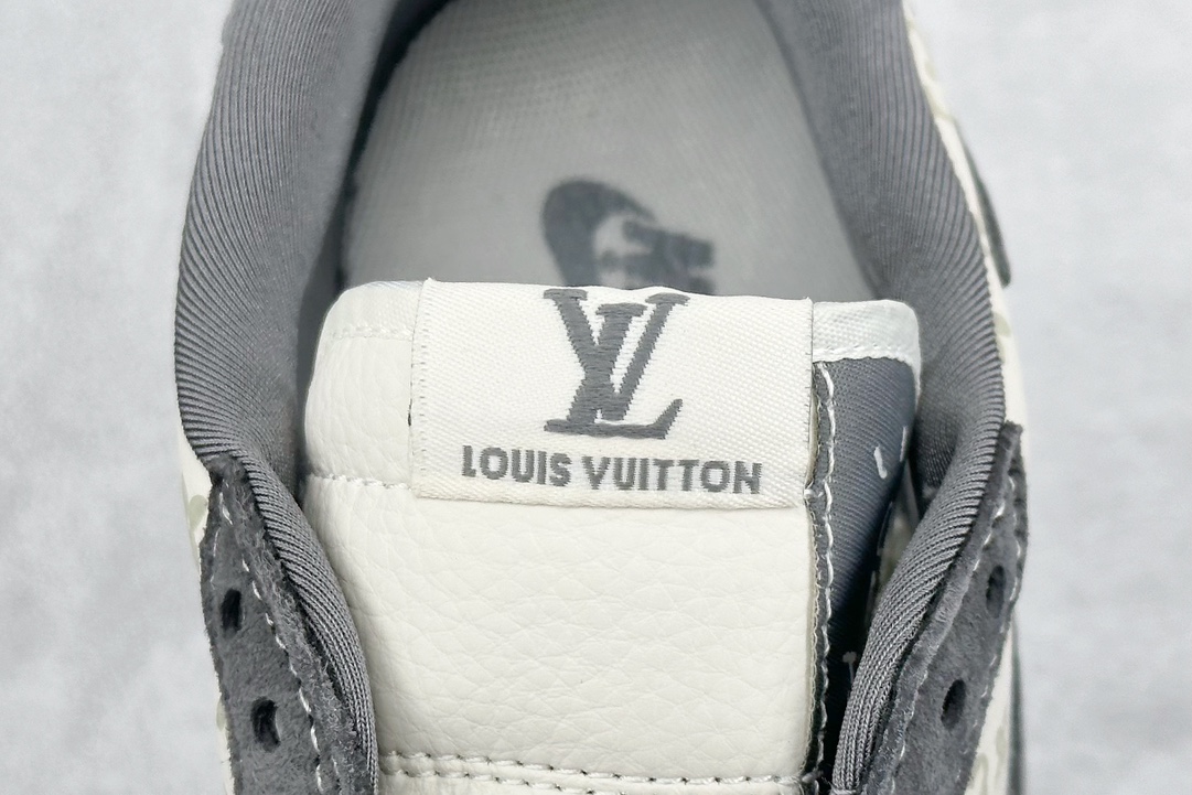 280 私 Travis Scott x Nike Air Jordan 1 Low x Louis Vuitton Air Jordan 1 Low 反转翻毛白深空灰倒钩 SJ2068-001