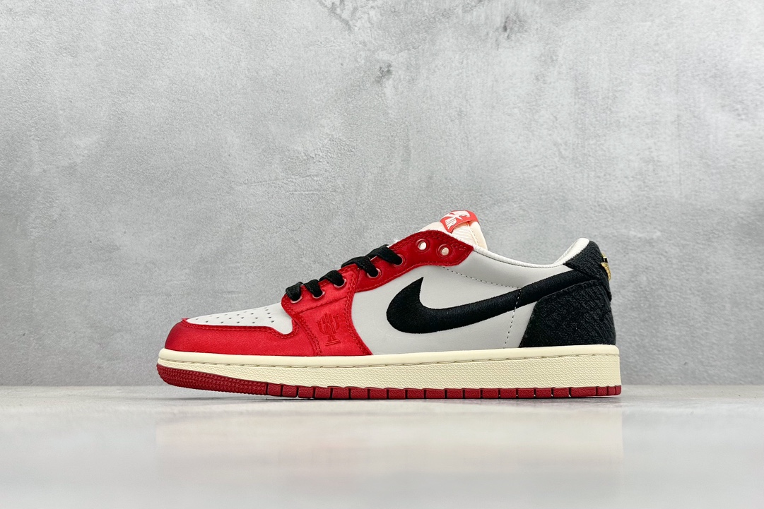 220 私 Trophy Room x Air Jordan AJ1 Low 低帮 乔丹之子联名白黑红 FN0432-100
