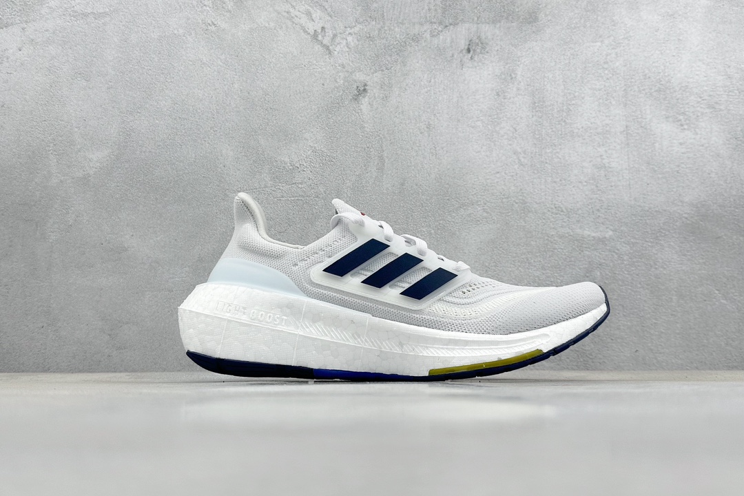 220 终端 RS Ad Ultra Boost Light 23 ID3285 爆米花跑鞋