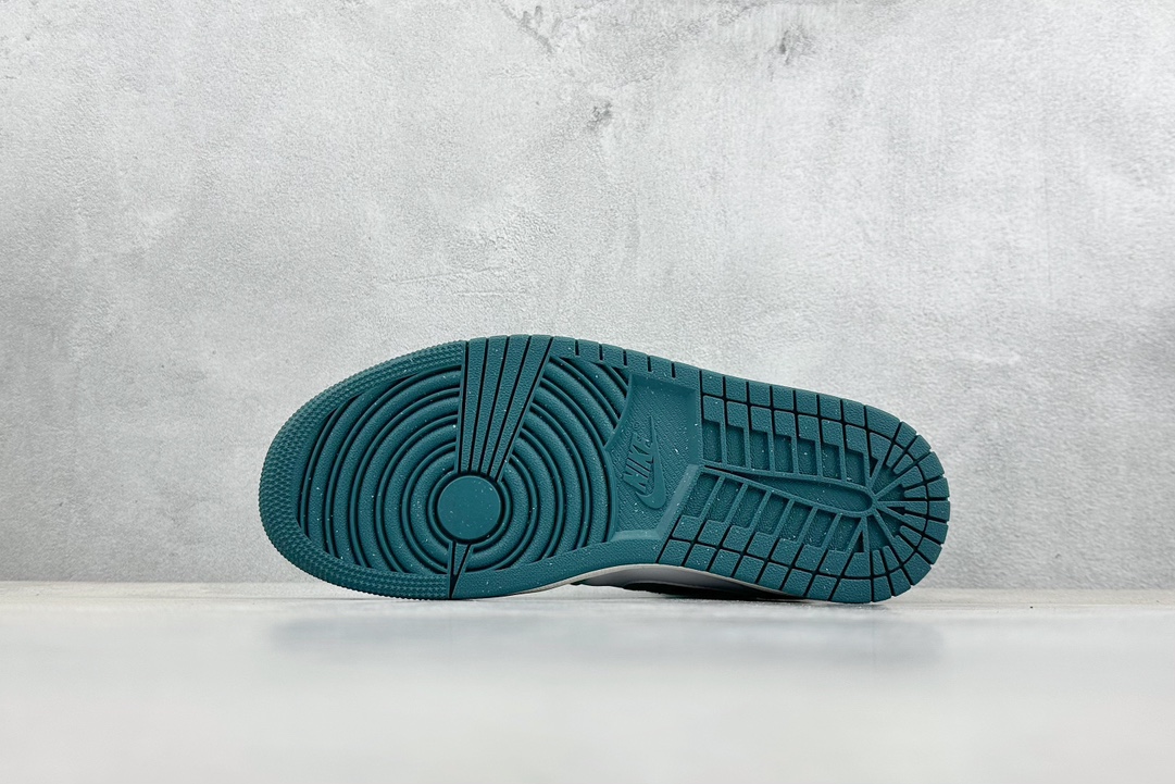 220 终端 K版 Jordan Air Jordan 1 Mid ”Bleached Turquoise” ME冰蓝 DZ3745-300