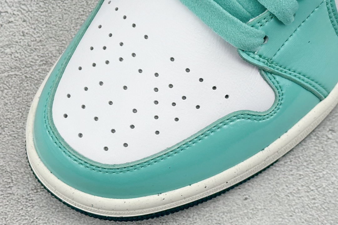 220 终端 K版 Jordan Air Jordan 1 Mid ”Bleached Turquoise” ME冰蓝 DZ3745-300