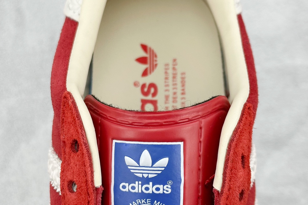 190 AD Gazelle Indoor Trainers 羚羊内训系列低帮德训风板鞋 IF1808