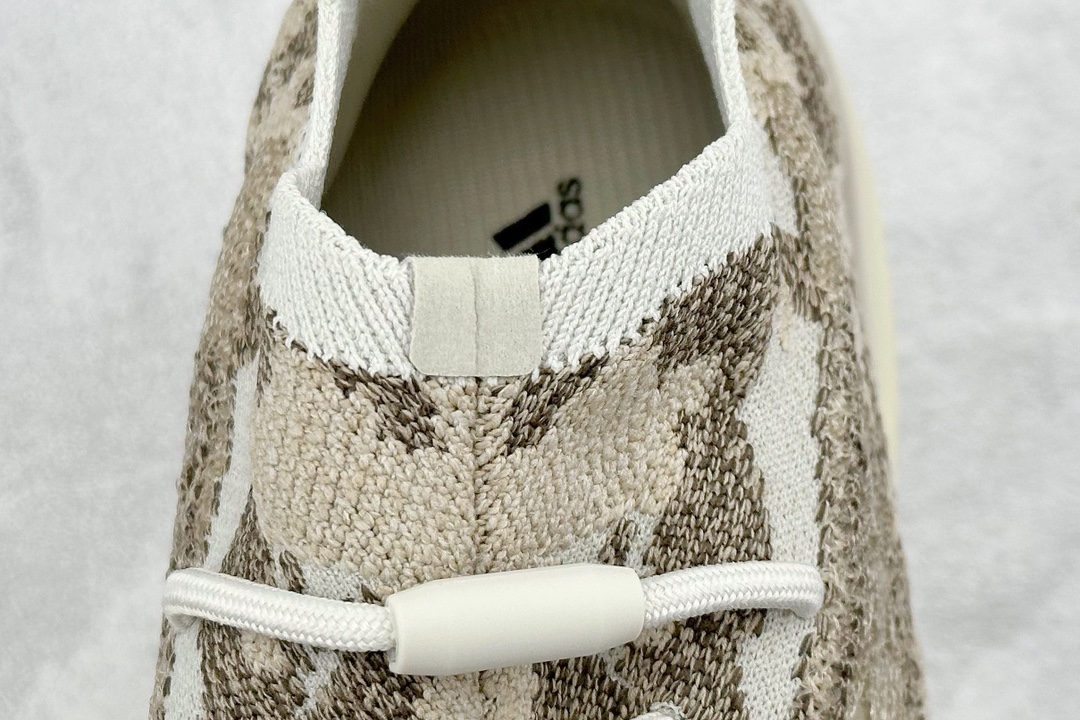 370 S2版 Adidas Yeezy 380 Boost 椰子380 “Stone Salt”棕色 GZ0473